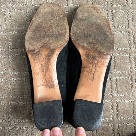 Salvatore Ferragamo Suede Pumps Women's 8 B Black Low Heel VTG Classic Staple - Picture 8 of 10